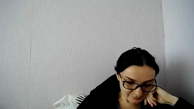 Shiny_gine Adlı Modelin Canlı XXX Sohbeti