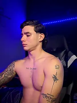 Czat XXX na żywo – keiler_suxrez