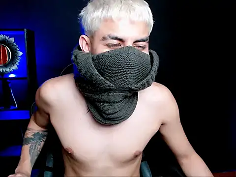 ALPHA_LATINO's Live XXX Chat