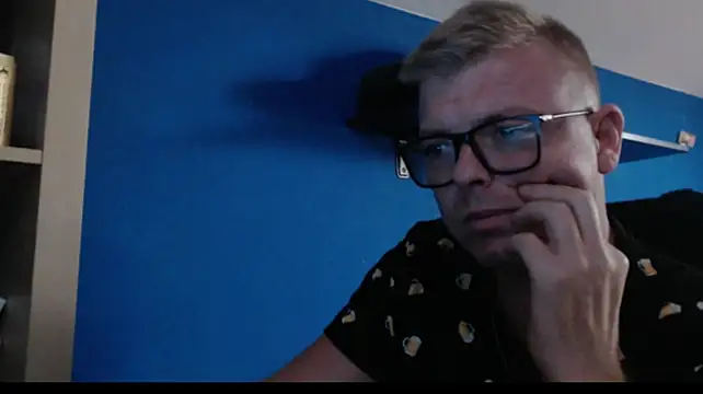 blondeboy92 Live XXX-Chat