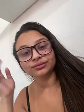 Chat XXX ao vivo de julia_moreira