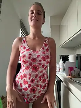Chat +18 de jennifer11772 ao vivo