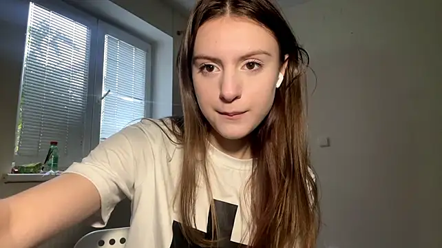 cozyfernv Chat XXX in diretta