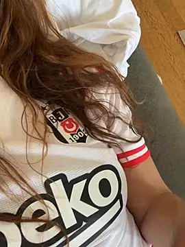-Ashi Chat XXX in diretta