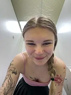-MiaKitty Live XXX-chat