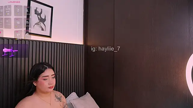 haylie_ Live XXX Chat