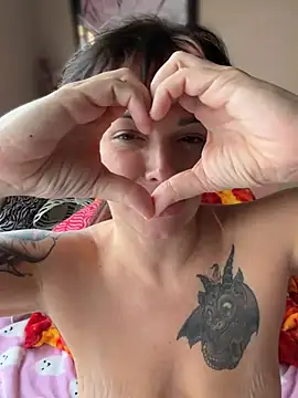 MarlaFknSinger Chat XXX in diretta