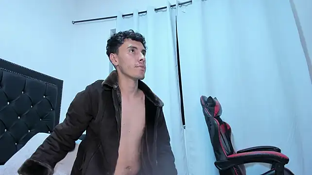 Chat XXX Live MaxLeons
