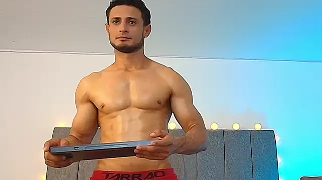 Adonys_Lewis_: онлайн-секс-чат