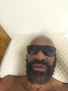 צ'אט XXX בשידור חי של Bulgemaster001