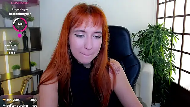 צ'אט XXX בשידור חי של Alexa_temptress