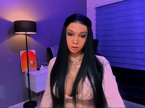 Chatroom XXX en direct de SelenaWhitmore