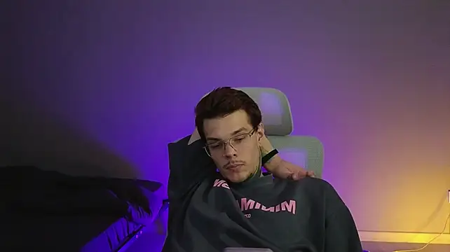XXX chat uživo modela DENIS_HERE