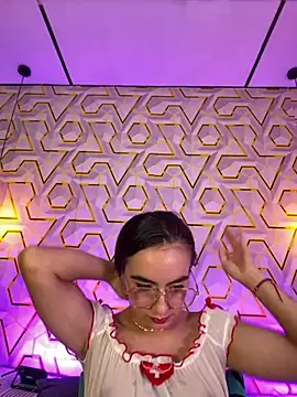MelanyyJhonson15's Live XXX Chat