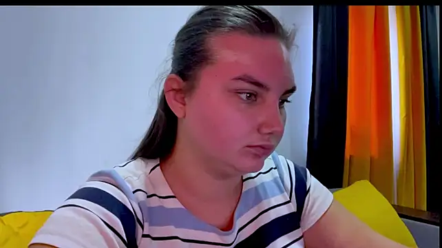 XXX chat uživo modela Dreamyblushfairy