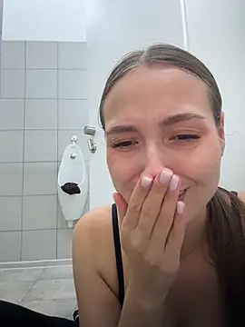 Chat +18 de Coconut_milk ao vivo