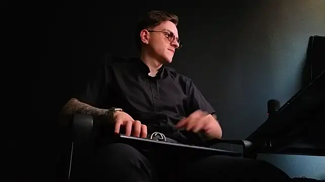 FelixStarkk's Live XXX Chat