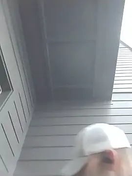 Pleaseyouall webkamerás műsora