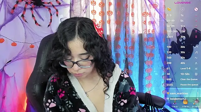 צ'אט XXX בשידור חי של indra_cam