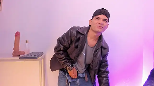 Chat +18 de Esteban_Fox69 ao vivo