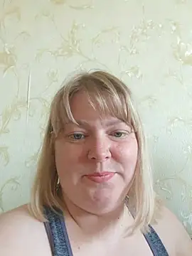 XXX chat uživo modela Harle_Quinn