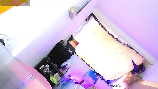 Chat XXX en directo de ravenous_charmer
