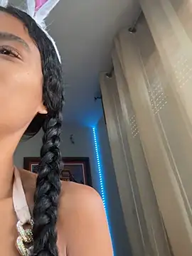 Latinamixn Live XXX chat