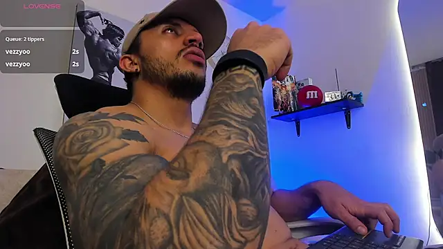 دردشة LiamReigns_ الجنسية المباشرة