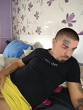 Berti3128 Chat XXX live