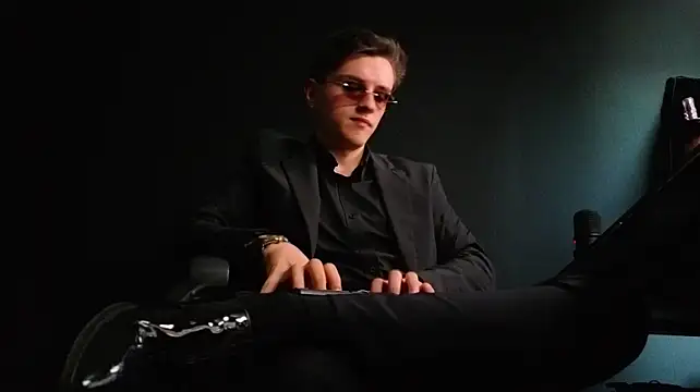 Онлайн чат XXX FelixStarkk