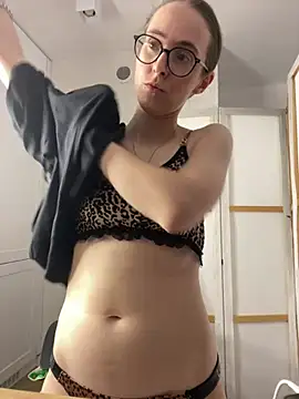 MartiniiSelenna live XXX chat