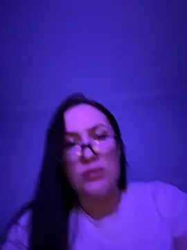 LunaxxDreams Adlı Modelin Canlı XXX Sohbeti