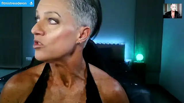 Chatroom XXX en direct de Devon2020