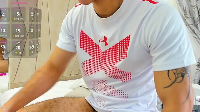 Adrien_Monteiro 即時 XXX 聊天