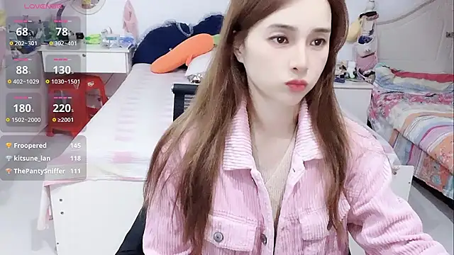 Chat +18 de miaomiao-99 ao vivo