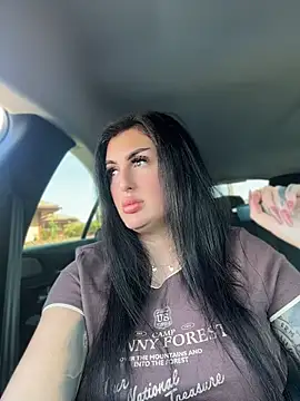 Melaniexhottie: онлайн-секс-чат