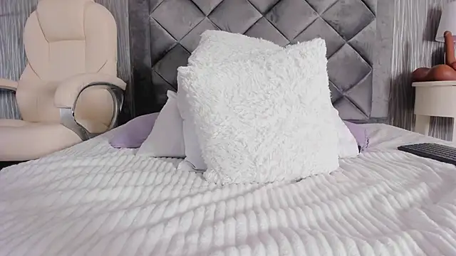 Chat +18 de Ashly_bloom_ ao vivo