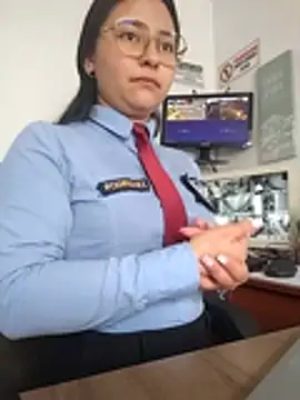 Queen_linda1: онлайн-секс-чат