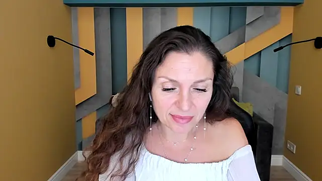 EllaLong live XXX chat