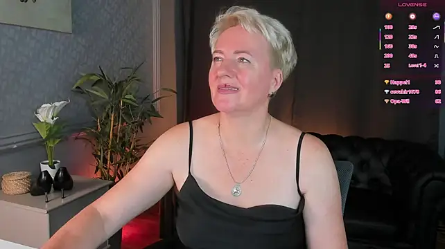 Chat +18 de Nika_Smit ao vivo