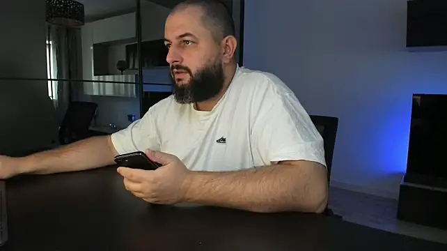 Chat +18 de DravenPeak ao vivo