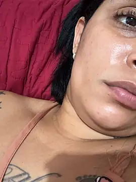 lucero1902's Live XXX Chat