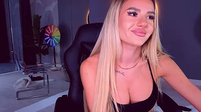 SpoilM3Mor3 Chat XXX live