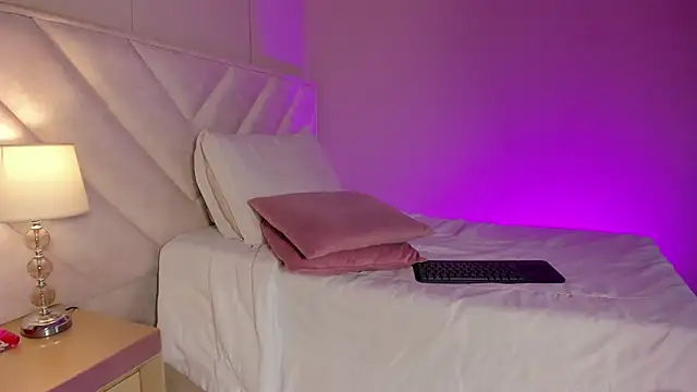 Chat +18 de _angela_x ao vivo