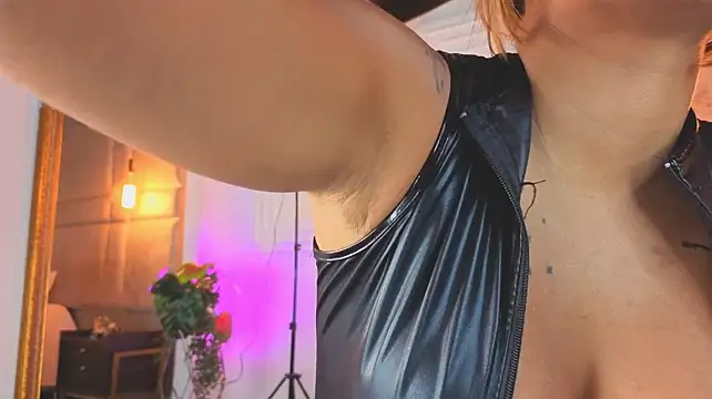 AlessiaLondon XXX чат на живо