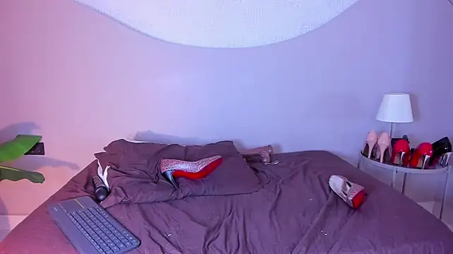 ainaah_ Adlı Modelin Canlı XXX Sohbeti