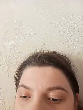 Cleo_Barnes Adlı Modelin Canlı XXX Sohbeti