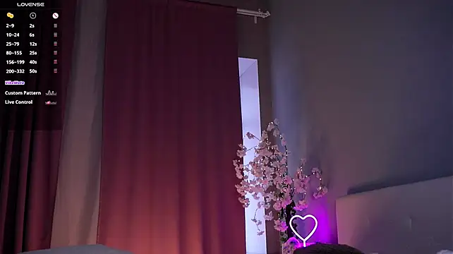 FancyEsten 现场XXX聊天