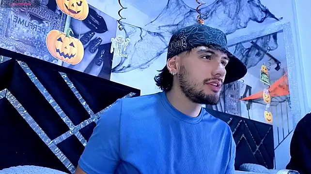 3MPI7ERNO's Live XXX Chat