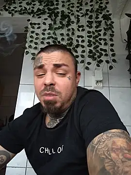 Berti3128 Live XXX-Chat